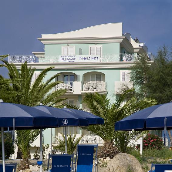 Residence Blumare Martinsicuro Buitenkant foto